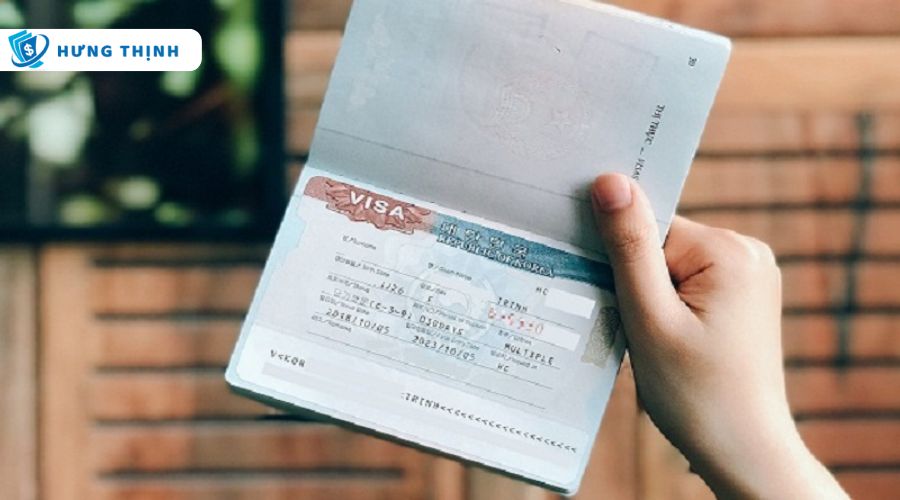 Kiểm tra và đảm bảo thông tin trong visa đều đúng