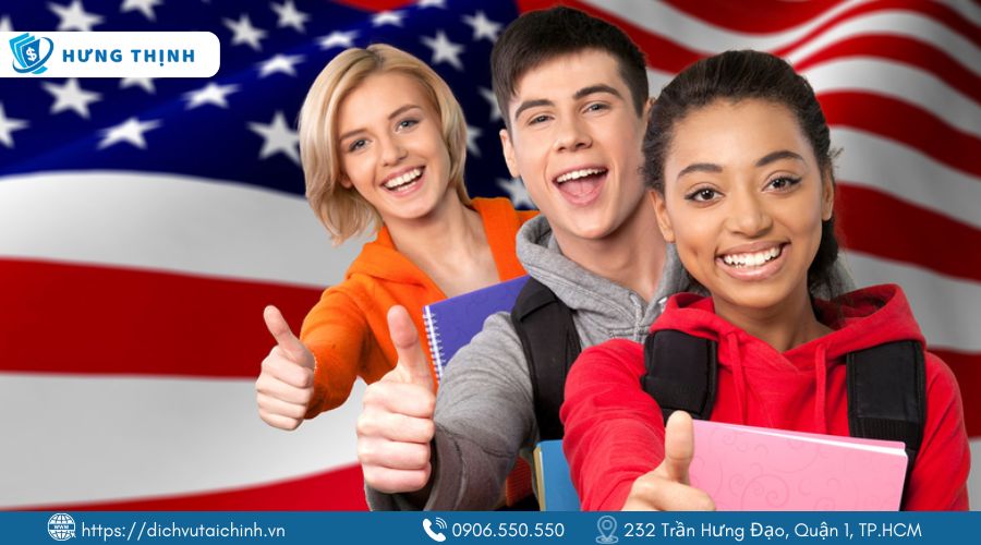 Hồ sơ sức khỏe và tiêm chủng là bắt buộc trước khi nhập học