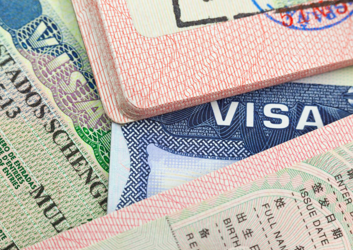 3 Cách Chứng Minh Tài Chính Để Xin Visa Không Bị Từ Chối, Tỷ Lệ Đậu 100% 2 Chứng minh tài chính giúp xác nhận bạn đủ khả năng chi trả chi phí du học và không có ý định lưu trú trái phép.