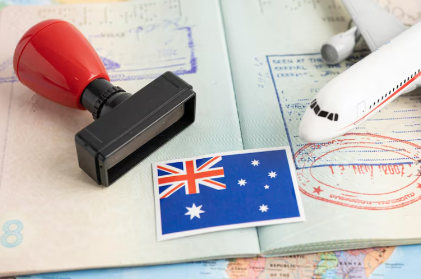 Bạn cần đáp ứng đủ điều kiện học tập, tài chính và sức khỏe để xin visa du học Úc. 