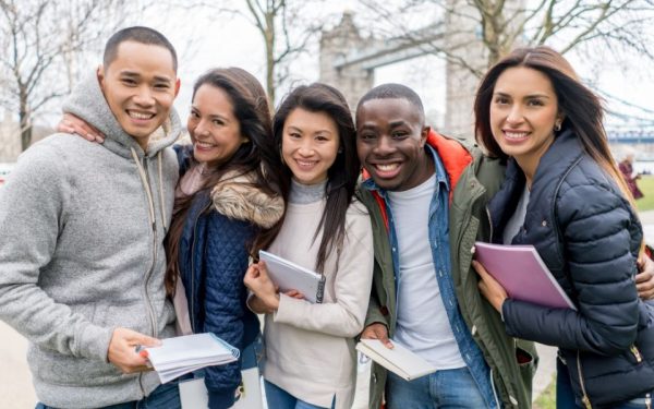 Đi du học Úc có cần phỏng vấn không?