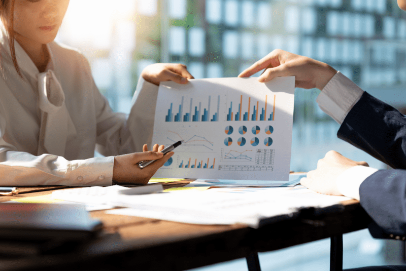 Du học Anh ngành kinh tế và tài chính