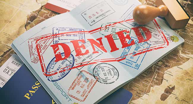 Đóng tài khoản phong tỏa và hoàn tiền được thực hiện khi visa Đức bị từ chối. 