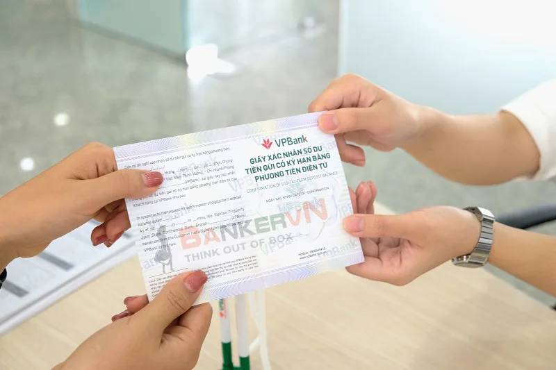 cong ty dich vu chung minh tai chinh bankervn