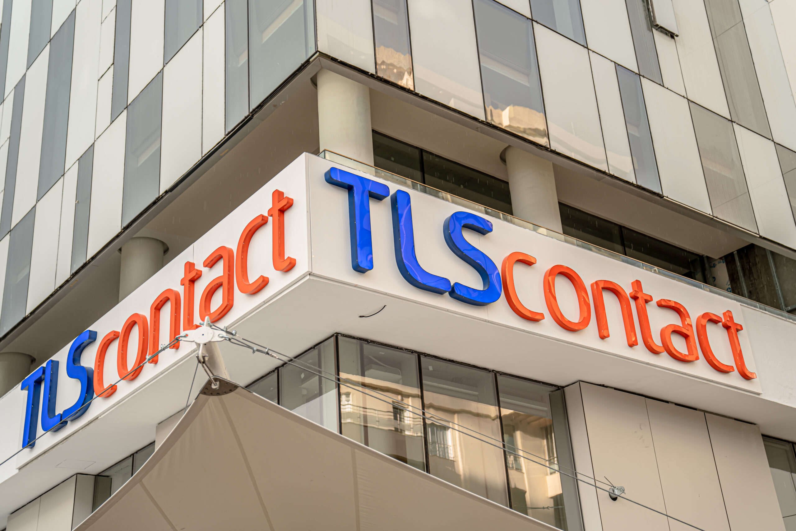 TLScontact là trung tâm tiếp nhận hồ sơ xin visa được cơ quan lãnh sự ủy quyền.
